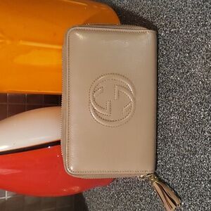 Gucci Soho Zippy Wallet